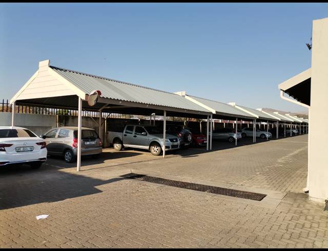 2 BEDROOM APARTMENT FOR SALE IN WATERVAL EAST